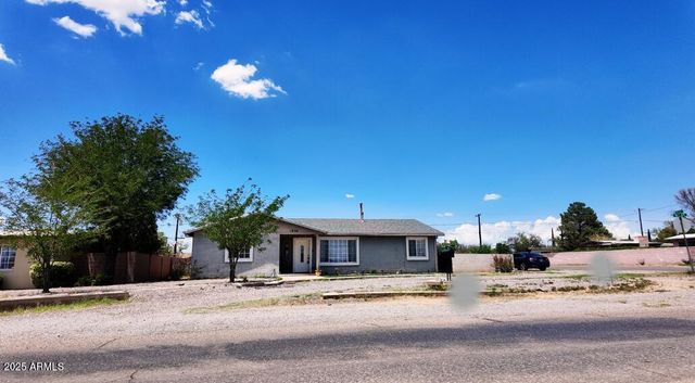 1926 E 8th Street, Douglas, AZ 85607