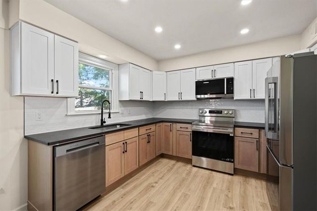 10310 Eby Street, Overland Park, KS 66212