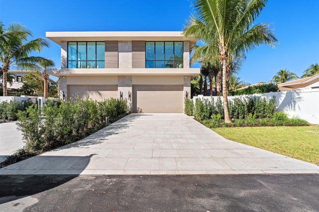 1136 NE 9th Avenue, Delray Beach, FL 33483