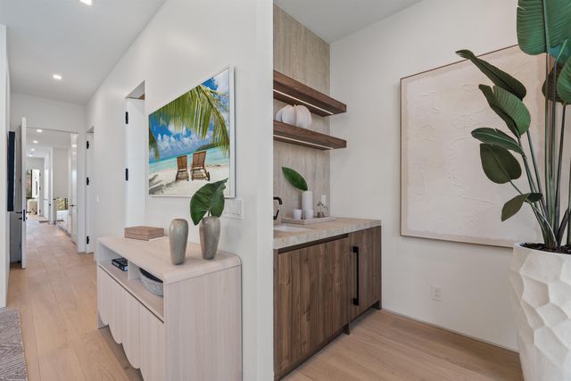 1136 NE 9th Avenue, Delray Beach, FL 33483