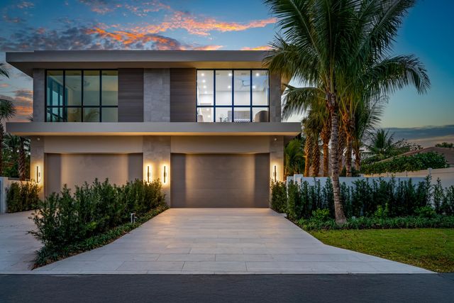 1136 NE 9th Avenue, Delray Beach, FL 33483
