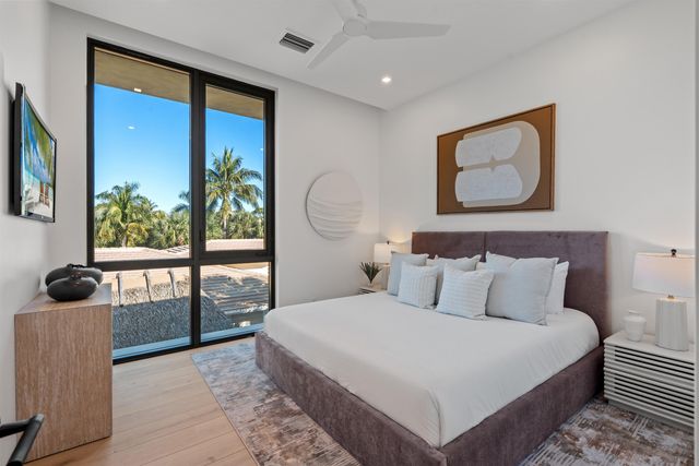 1136 NE 9th Avenue, Delray Beach, FL 33483