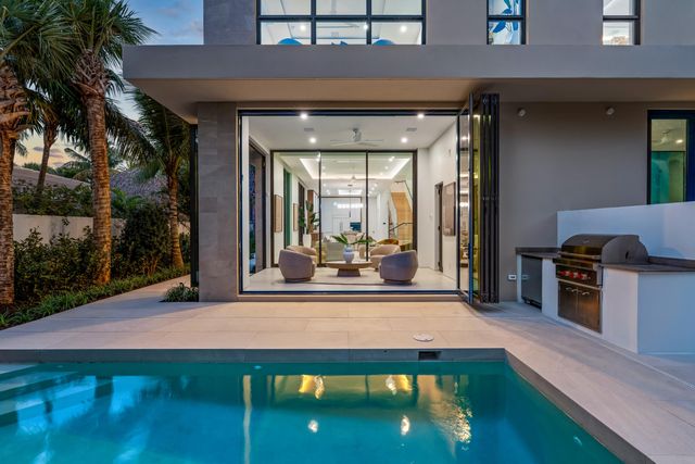 1136 NE 9th Avenue, Delray Beach, FL 33483