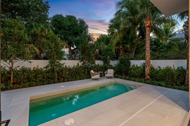1136 NE 9th Avenue, Delray Beach, FL 33483