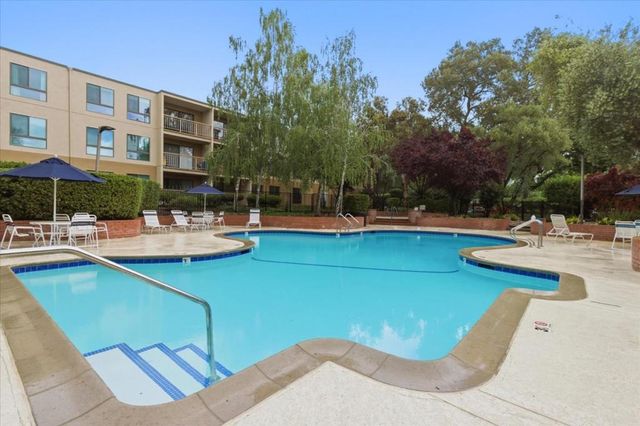 450 N Civic Drive 405, Walnut Creek, CA 94596