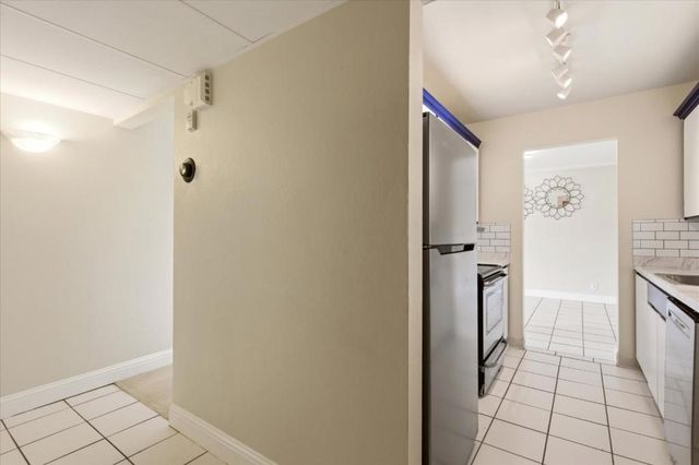 450 N Civic Drive 405, Walnut Creek, CA 94596