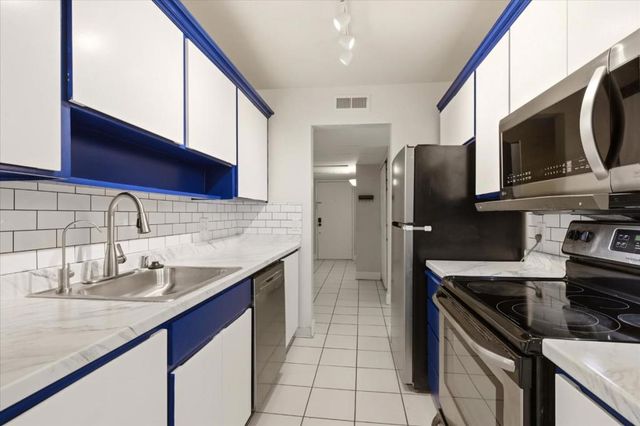 450 N Civic Drive 405, Walnut Creek, CA 94596