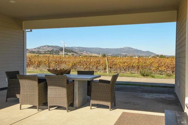 22033 Bonness Rd, Sonoma, CA 95476