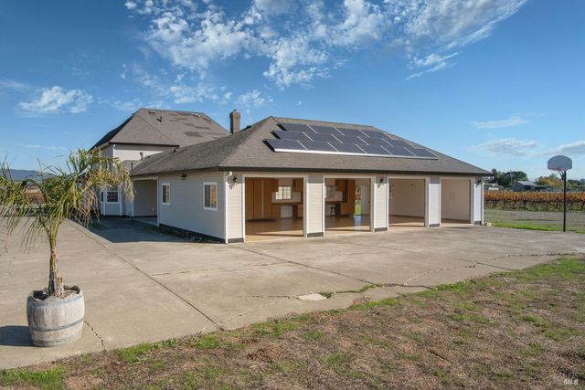 22033 Bonness Rd, Sonoma, CA 95476