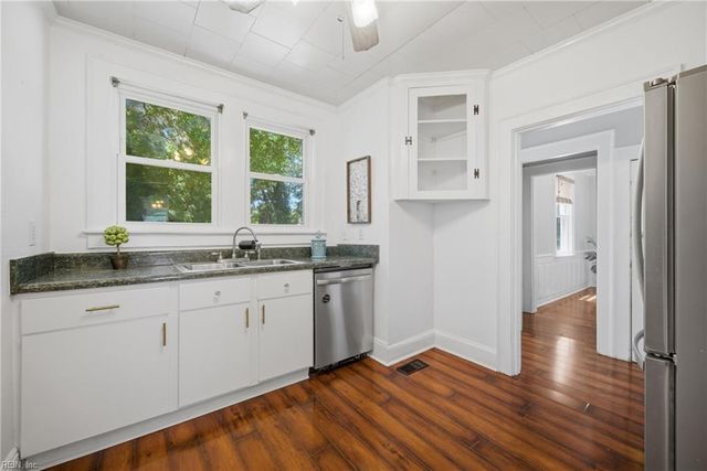 4201 Winchester DR, Portsmouth, VA 23707