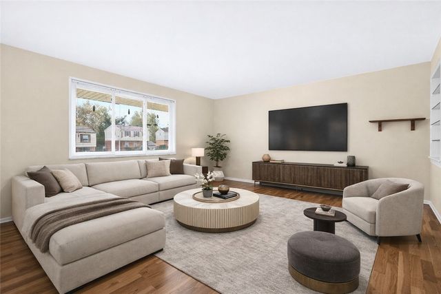 112 Kollar Dr, Liberty Boro, PA 15133