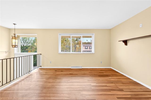 112 Kollar Dr, Liberty Boro, PA 15133