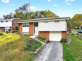112 Kollar Dr, Liberty Boro, PA 15133