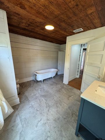 101 S Friou, Jefferson, TX 75657