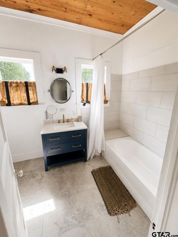 101 S Friou, Jefferson, TX 75657