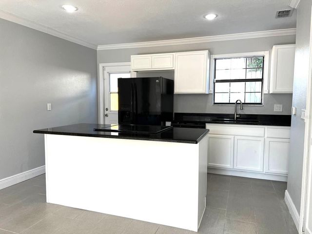 453 HEMLOCK STREET, Altamonte Springs, FL 32714