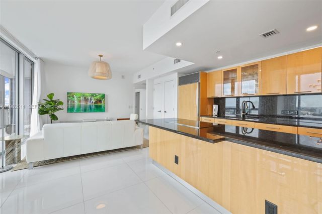 6899 Collins Ave 1410, Miami Beach, FL 33141