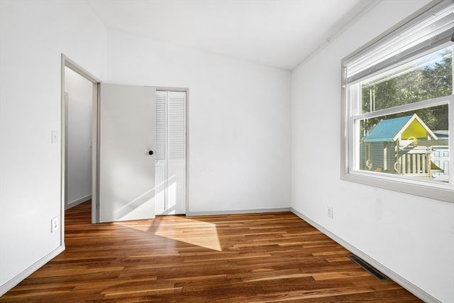 98 Lancaster Rd, Shirley, MA 01464