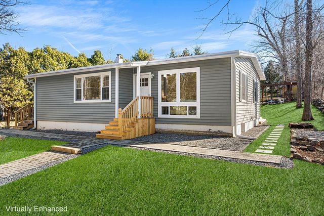 98 Lancaster Rd, Shirley, MA 01464