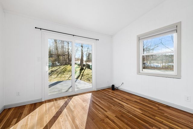 98 Lancaster Rd, Shirley, MA 01464