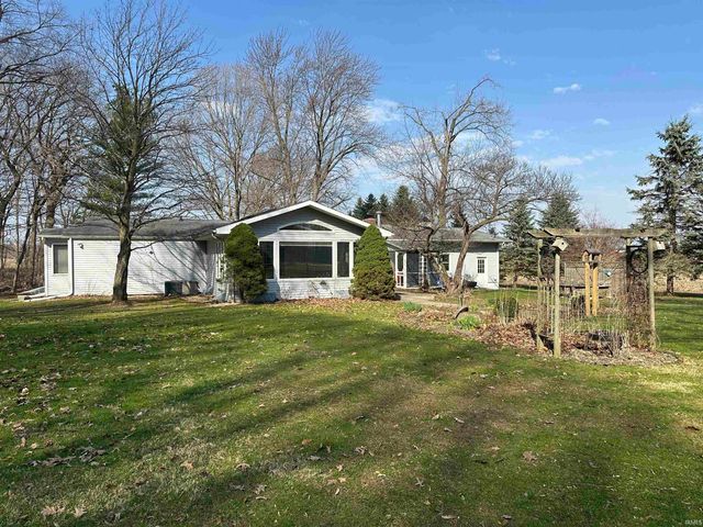 10598 N 500 E Road, Syracuse, IN 46567