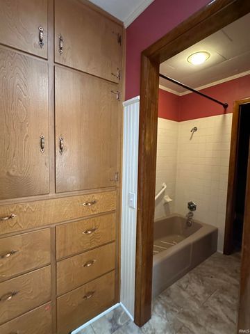 10598 N 500 E Road, Syracuse, IN 46567