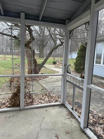 10598 N 500 E Road, Syracuse, IN 46567