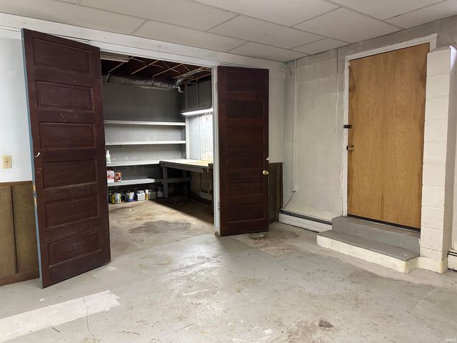 10598 N 500 E Road, Syracuse, IN 46567