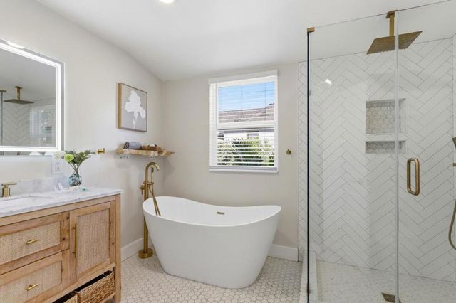 194 4th Street, Gilroy, CA 95020