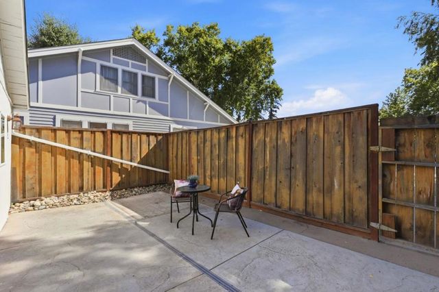 194 4th Street, Gilroy, CA 95020