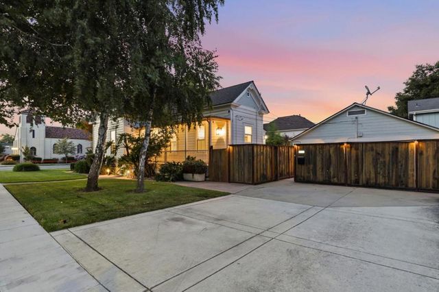 194 4th Street, Gilroy, CA 95020