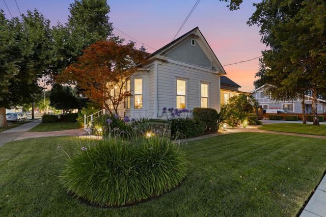 194 4th Street, Gilroy, CA 95020