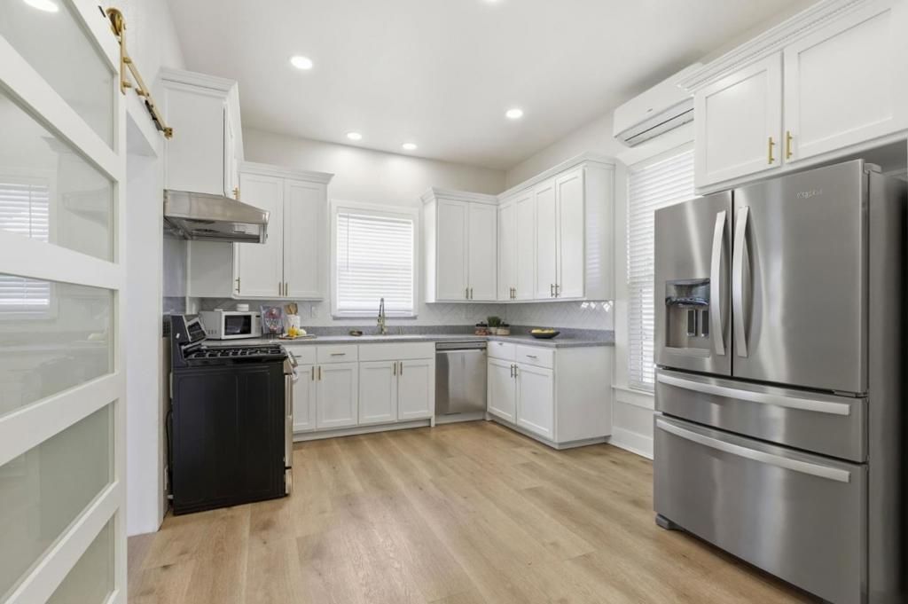 Image 13 of property listing at 194 4th Street, Gilroy, CA 95020