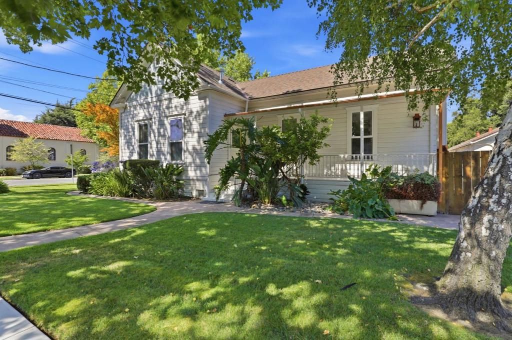 Image 41 of property listing at 194 4th Street, Gilroy, CA 95020