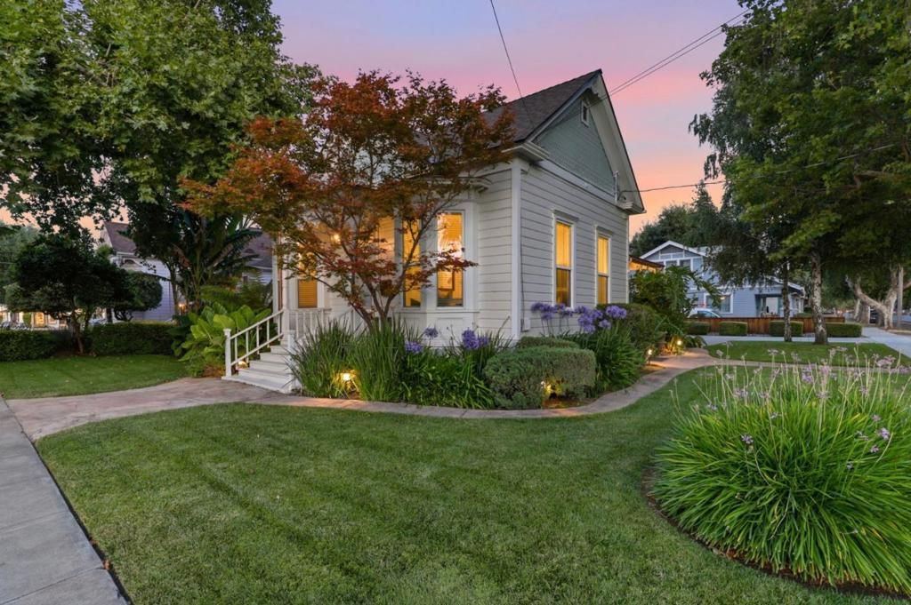 Image 44 of property listing at 194 4th Street, Gilroy, CA 95020