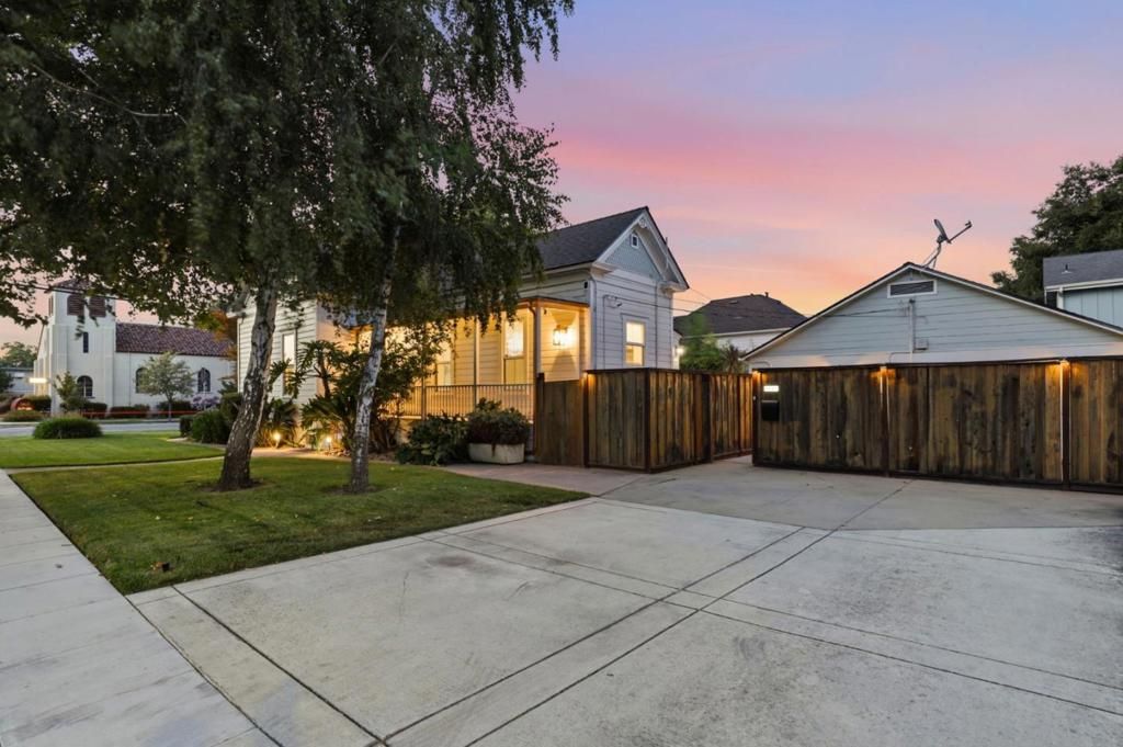 Image 49 of property listing at 194 4th Street, Gilroy, CA 95020