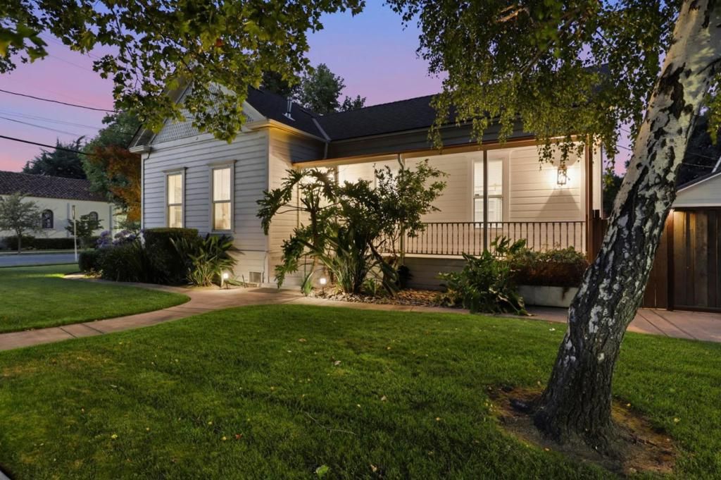 Image 52 of property listing at 194 4th Street, Gilroy, CA 95020