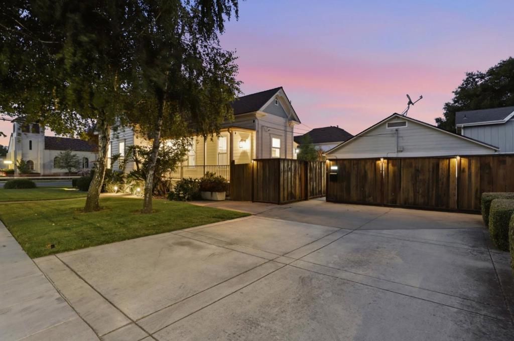 Image 53 of property listing at 194 4th Street, Gilroy, CA 95020