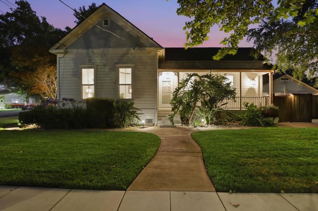 Image 57 of property listing at 194 4th Street, Gilroy, CA 95020