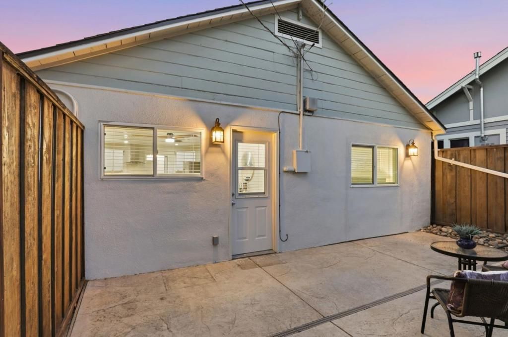 Image 60 of property listing at 194 4th Street, Gilroy, CA 95020