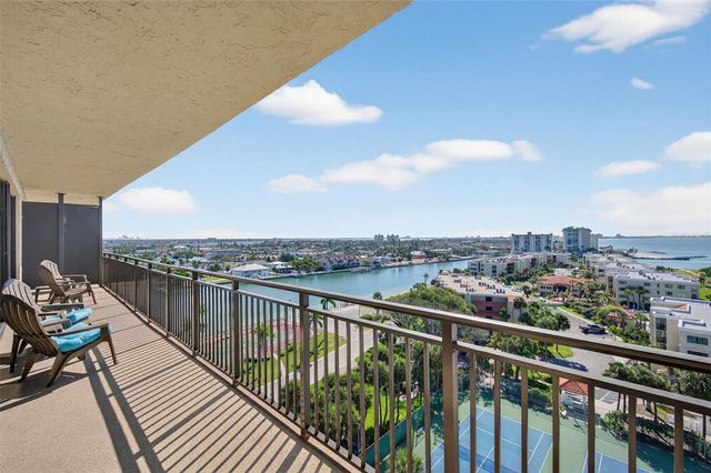 7600 BAYSHORE DRIVE 902, Treasure Island, FL 33706