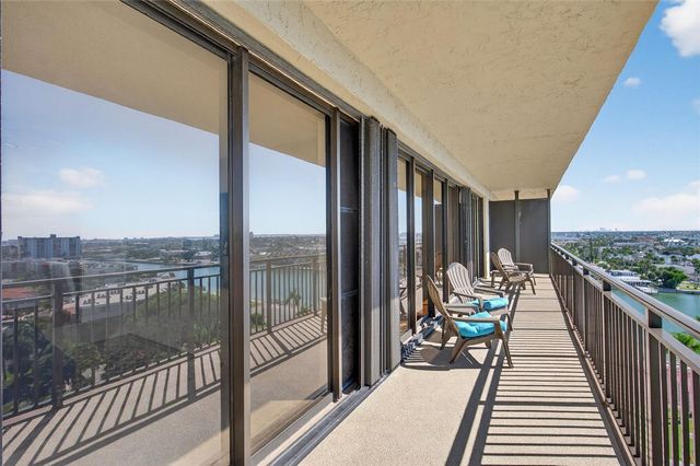 7600 BAYSHORE DRIVE 902, Treasure Island, FL 33706