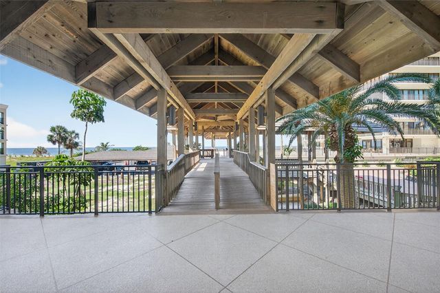 7600 BAYSHORE DRIVE 902, Treasure Island, FL 33706