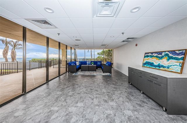 7600 BAYSHORE DRIVE 902, Treasure Island, FL 33706