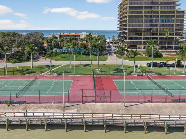 7600 BAYSHORE DRIVE 902, Treasure Island, FL 33706