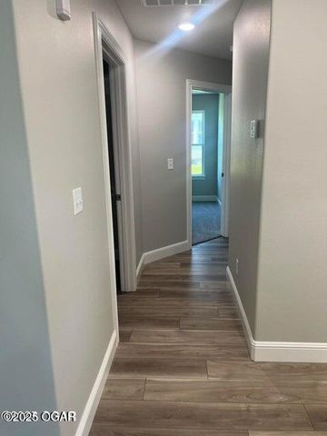 14 S Roane Street, Webb City, MO 64870