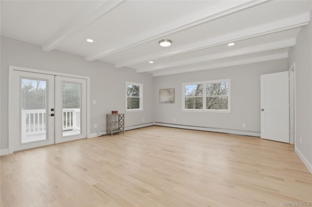 11 Levon Lane, Miller Place, NY 11764