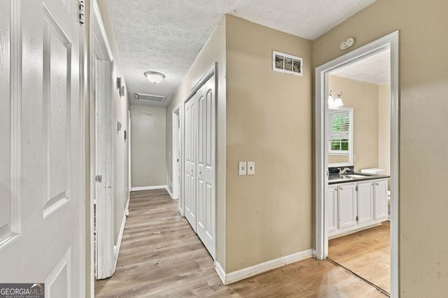 951 Hickory View Court NW, Marietta, GA 30064