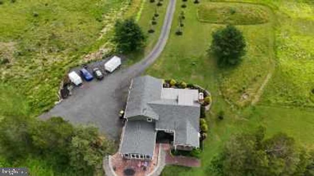 18 KRATZ, Zieglerville, PA 19492