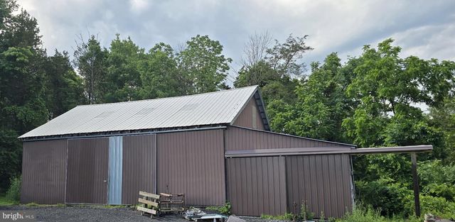 18 KRATZ, Zieglerville, PA 19492